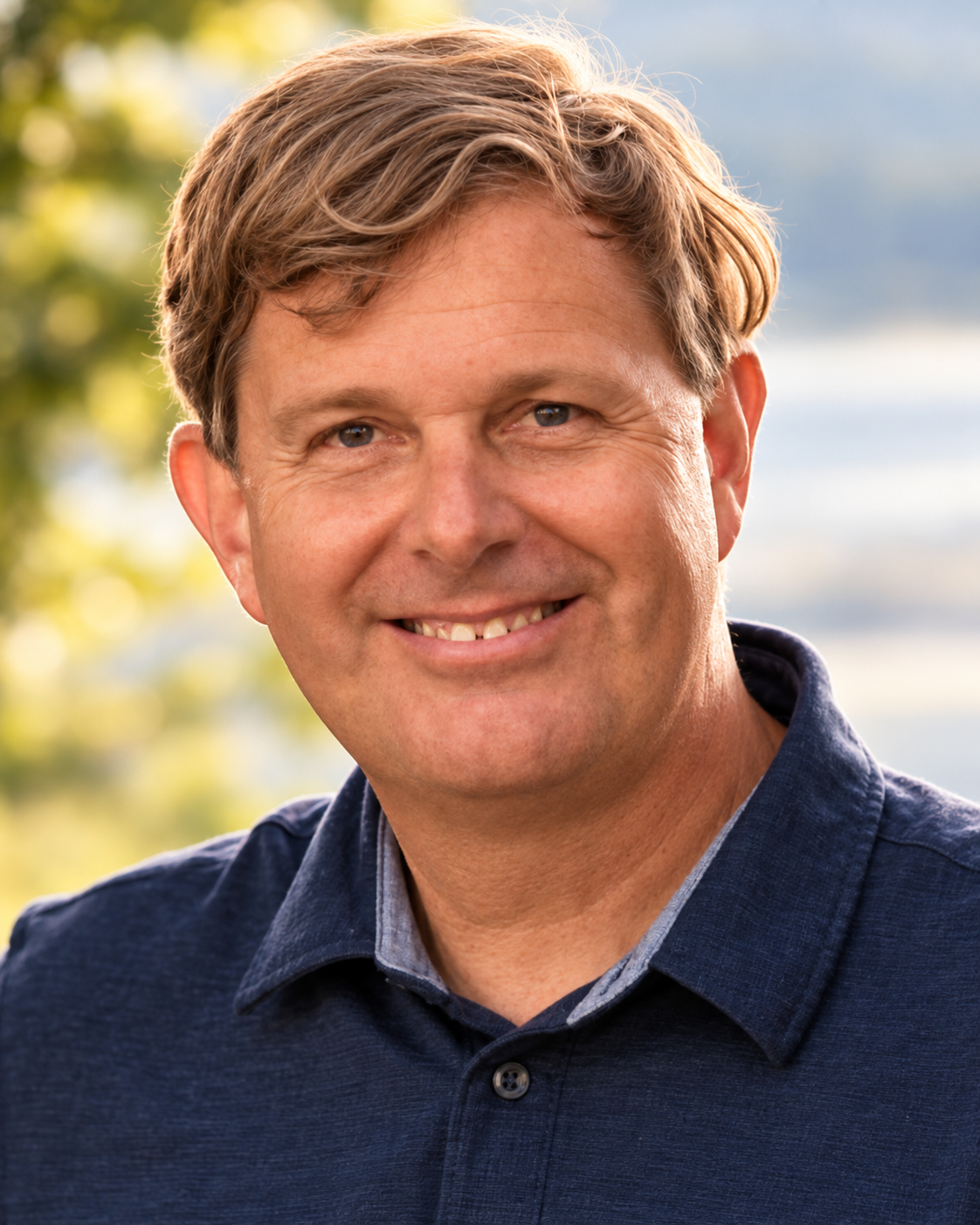 Portrait of author Daniel L. Davis